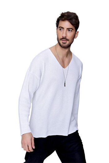 CHUBA Men's V-Neck Cotton Loose Knitwear Sweater White 22sm212