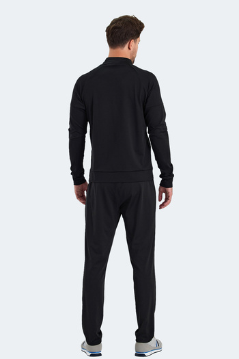 Slazenger ΑΡΙΘΜΗΤΙΚΟ ΣΕΤ ανδρικής φόρμας με φερμουάρ, όρθιο γιακά και τσέπες σε μαύρο χρώμα