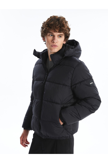 LC Waikiki Standard-Mold-Pufferjacke für Herren mit Kapuze