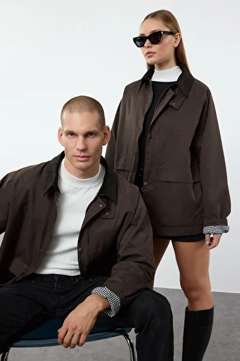 Trendyol Collection Brown Regular Fit Velvet Collar Detailed Unisex Seasonal Coat Tmnaw25Mo00017