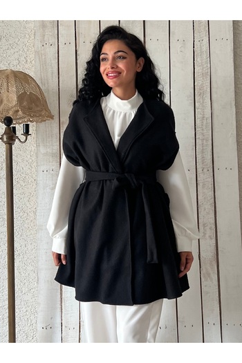 KÜÇÜĞÜM BUTİK Black Stamp Poncho