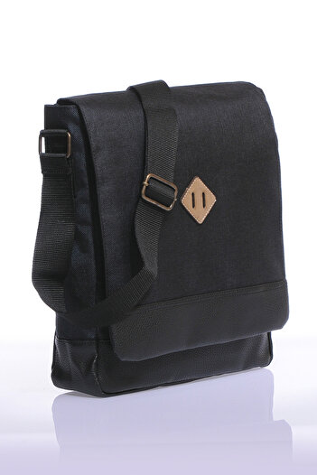 By Hakan Gk15 Postman Vertical Crossbody Bag Black