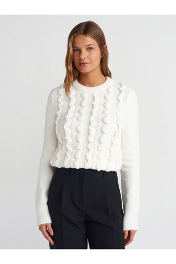Dilvin 10642 Model - Crew Neck and Ruffle Ecru Knitwear Sweater