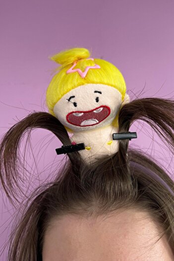 TAKIŞTIR Yellow Girl Figured Rivet Buckle Detailed Crown