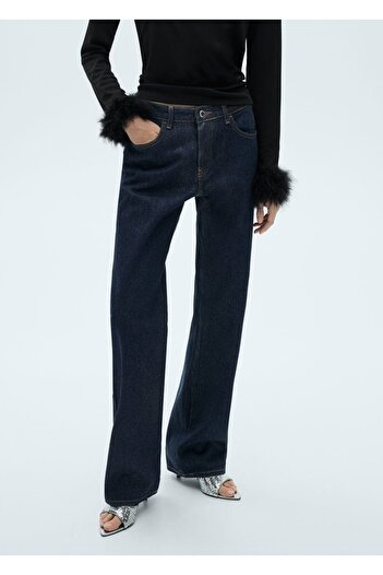 MANGO Woman Straight jeans with bright finish