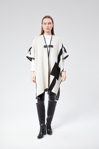 CNR TEKSTİL Bird Eye Detailed Pocket Knit Poncho