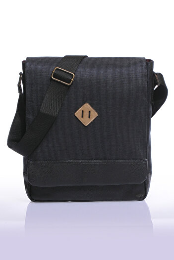 By Hakan Gk15 Postman Vertical Crossbody Bag Black