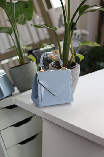 Moom Bag Geantă de umăr cu curea detaliată pentru husă din piele lacuită Baby Blue