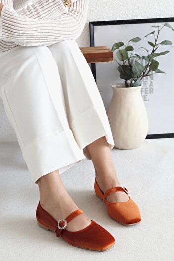 POLKA STORE Velvet Velvet Closed Back Single Band Square Toe Women's Ballerina Shoes with Helmet Mary Jane
