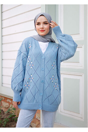 Pamuk Butik Women's Star Patterned Buttoned Knitwear Cardigan