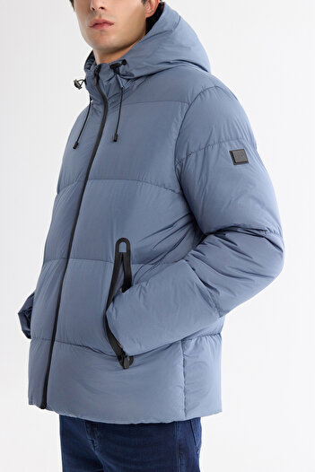 Avva Erkek İndigo Su İtici Rüzgar Geçirmez -5°C Dayanıklı Kapüşonlu Şişme Comfort Fit Mont B006046