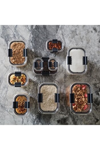 RUBBERMAID Brilliance Leak-Proof Food Storage Container 1.1 Liter
