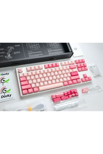 Ducky لوحة مفاتيح الألعاب الميكانيكية One 3 Gossamer TLK 80% - أحمر كرزي