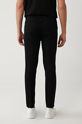 Avva Erkek Siyah Rinse Yıkamalı Esnek Pamuklu Berlin Slim Fit Jean Pantolon A41Y3513