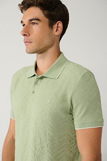 Avva Khakifarbenes Herren-T-Shirt aus 100 % Baumwolle mit 3 Knöpfen, Jacquard-Polokragen und normaler Passform A41Y1147
