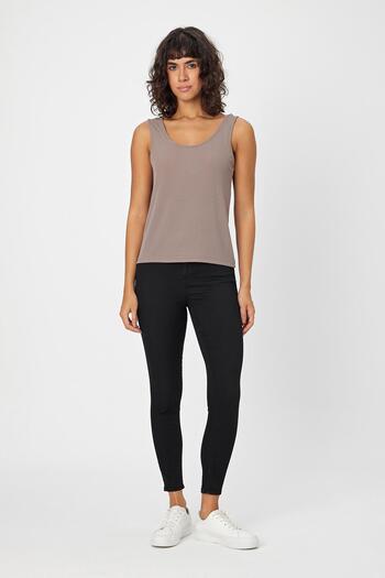 ALEXANDERGARDI Women's Thick Strap U-Neck Fitted Athlete (B24-0068)