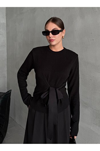 Laluvia Black Miusa Front Tie Design Sweater