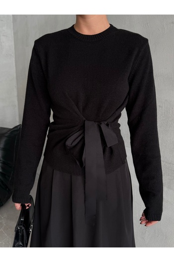 Laluvia Black Miusa Front Tie Design Sweater