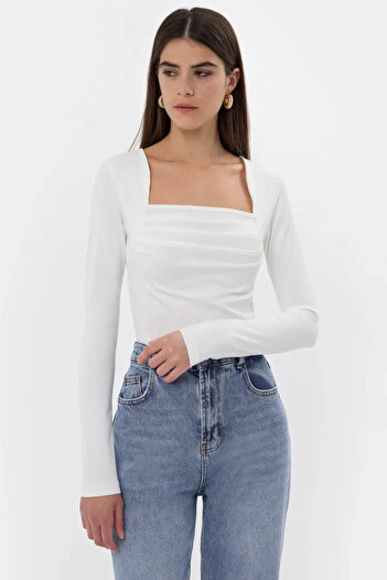 Hiccup Gathered Blouse