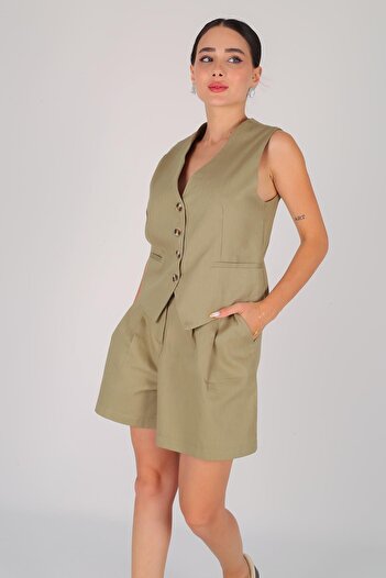 FACETTE Green Vest and Shorts Set - Women