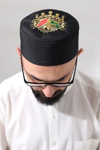 ihvanonline Black Quilted - Ottoman and Embroidered Prayer Skull