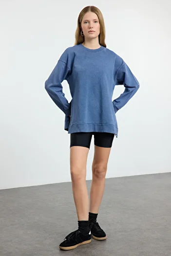 Trendyol Collection Indigo*001 - Hanorac tricotat cu lână, croială largă, spălat și detaliat cu fantă TWOAW23SW00195
