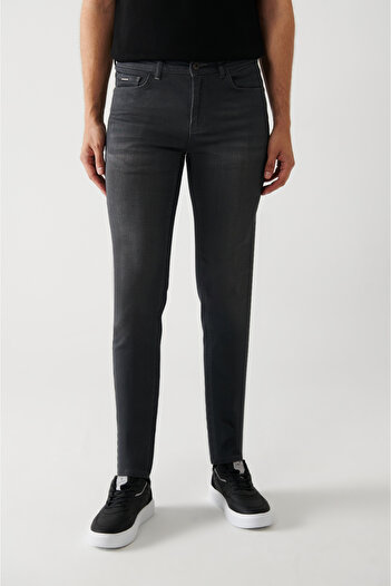 Avva Чоловічі антрацитові джинси Berlin Slim Fit з ефектом старіння та покриттям B003516