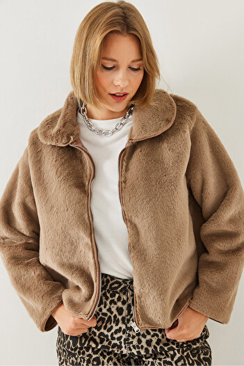 Bianco Lucci Women's Collared Zippered Faux Fur Coat 60351096