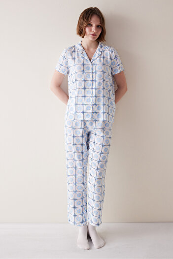 Penti Lily Base - Set cămașă și pijama cu nasturi alb