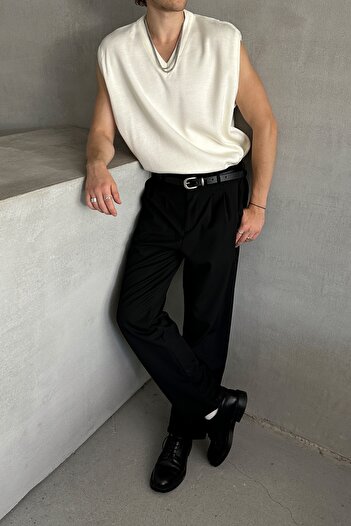HYMAN Men's V-Neck Oversize Sweater