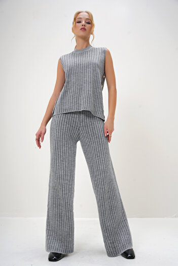Trend Alaçatı Stili Graues Set aus halbem Rollkragenbluse und Palazzo-Hose – geknöpftes Seitendetail ALC-X13010