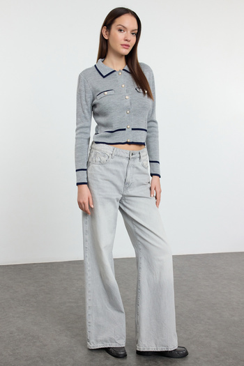 Trendyol Collection Šedá barva blokovaný polo límec pletený Cardigan Twoaw25Hi00300