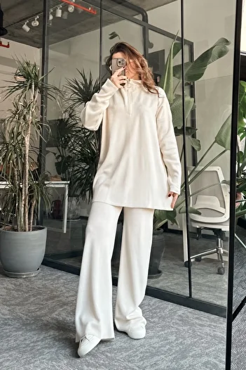 Poliyance Anata Ecru Knitwear Set