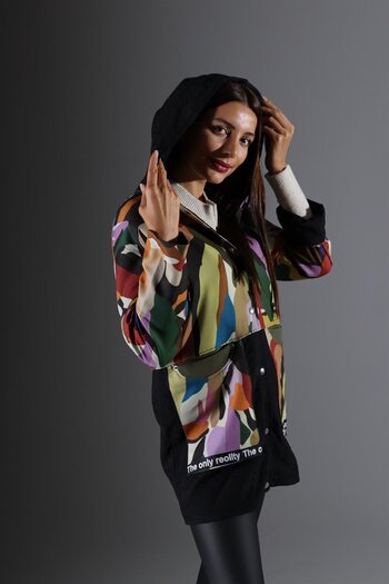 shE tekstil Printed Snap-On Hooded Black Jacket