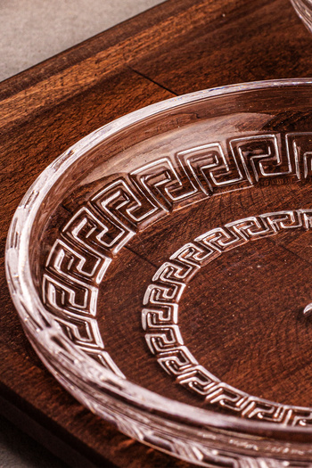 Snippy Lady - Handmade Presentation and Sauce Plate with 6 Glass Plates, 14.5 cm