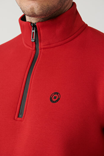 Avva Men's Red Stand Collar Zippered 3 Thread Raised Sweatshirt E 001020