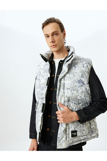 Koton Zippered Slim Fit Label Detailed Stand Collar Inflatable Vest