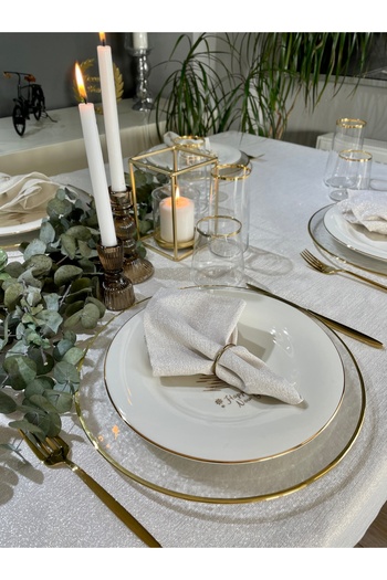 Decamor home 8-Piece Gold Glitter Ecru Fabric Napkin