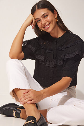 Lovelyİstanbul Black Knitwear Cardigan - Lace Detailed and Ruffled Lyy0068