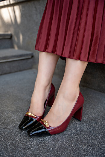 LAMİNTA Sassa Burgundy Double Colored Women's Heeled Shoes with Gold Accessory Detail