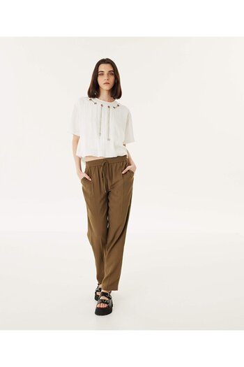 Twist Stylish Blouse with Metal Accessories