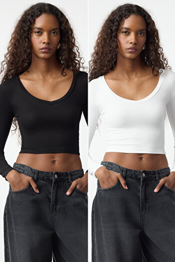 Trendyol Collection Pack of 2 Black and Ecru Colored Body-Fitted Blouse - Twoaw25Bz00306