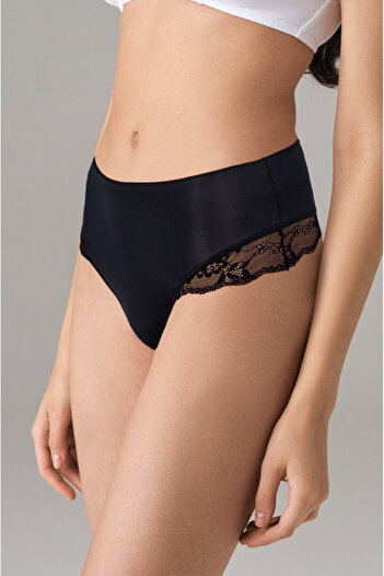 Doreanse Women's Polyamide Lace Detailed Thong String 6132