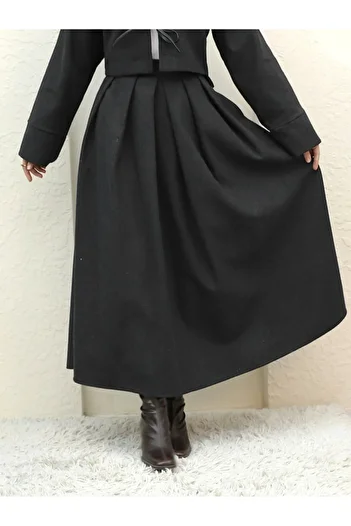 Modamorfo Pleated Zippered Skirt
