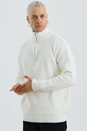 MADZEYMODA Men's Oversize Half Zipper Premium Knitted White Knitwear Sweater Mz62001