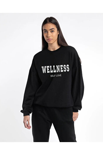 CONSTRAİN Σετ φόρμας Wellness Self Love - Μαύρο εμπριμέ κοστούμι Jogger Φούτερ με κουκούλα από καουτσούκ
