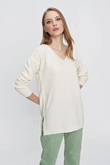 TENA Women's Ecru V-Neck Casual Knitwear Sweater