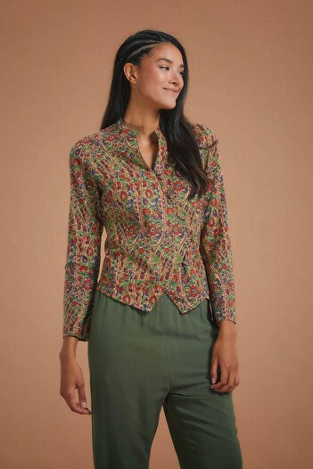 Los banditos Cross Buttoned Judge Collar Women's Jacket Blouse