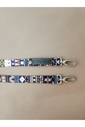 Oli and Lui Dark Aztec Hands Free Apparatus