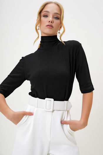 Trend Alaçatı Stili Schwarze Rollkragenpullover mit halben Ärmeln für Damen ALC-X13007